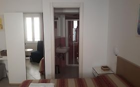 Marianna Quiet Rooms